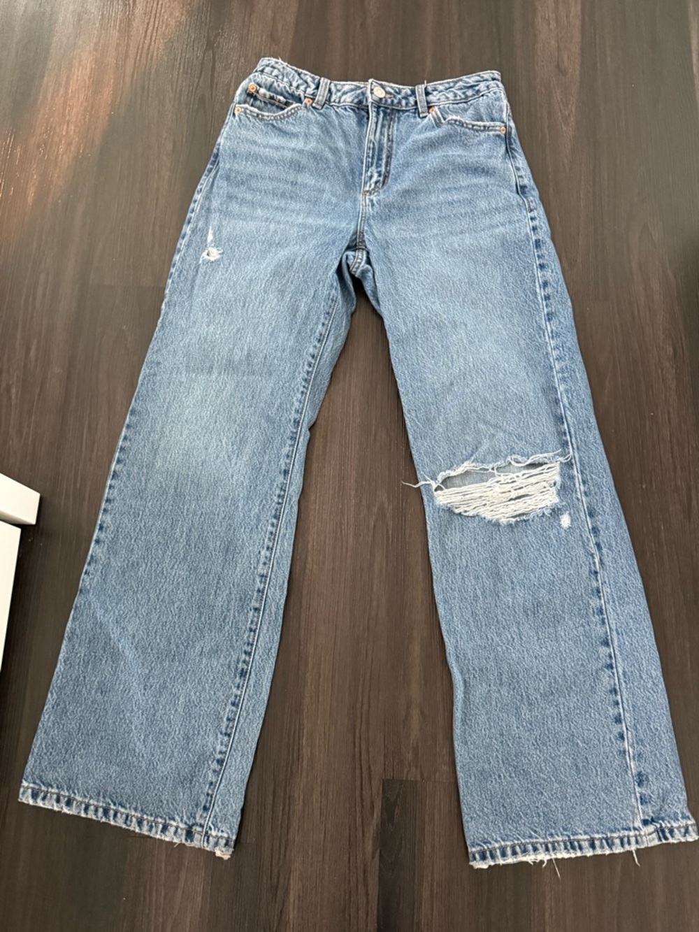 Light Wash Distressed wide Leg Jeans
